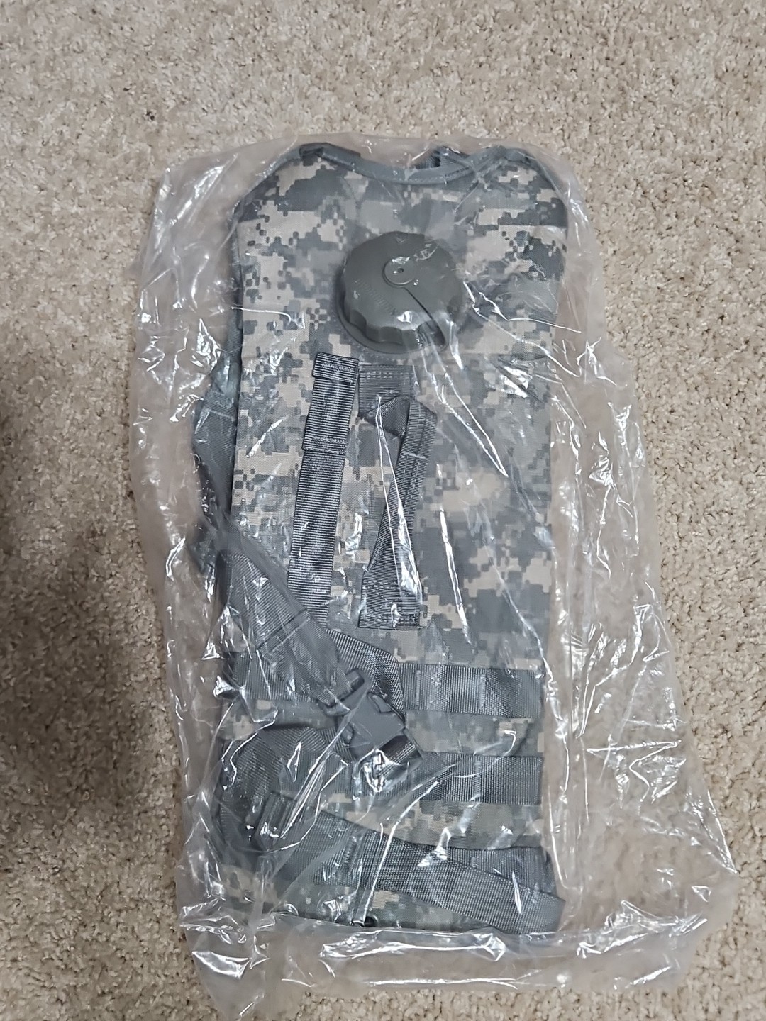 USGI ACU Universal Cam MOLLE II Hydration System Carrier New Bladder US Army