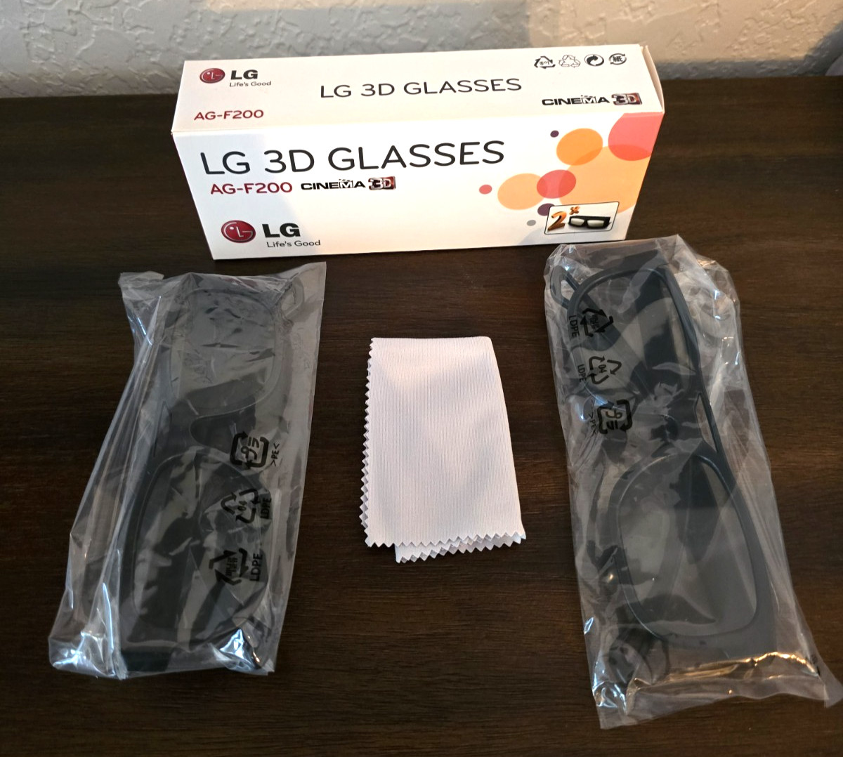 LG 3D Glasses AG-F200 Cinema-2 pair, open box, never used