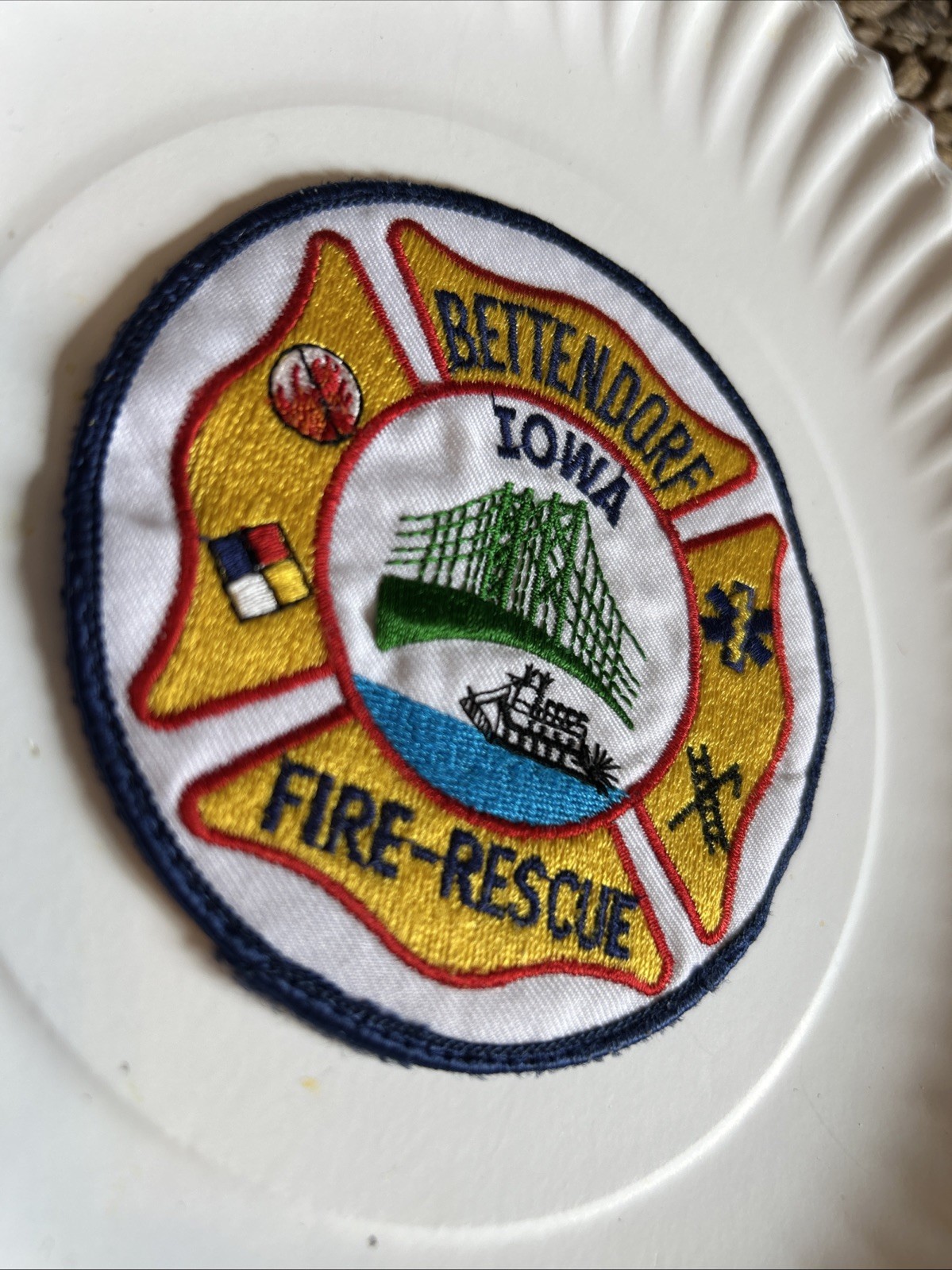 Vintage Fire Station Patch Bettendorf Iowa Bridge Boat Aid Engine Firefighter