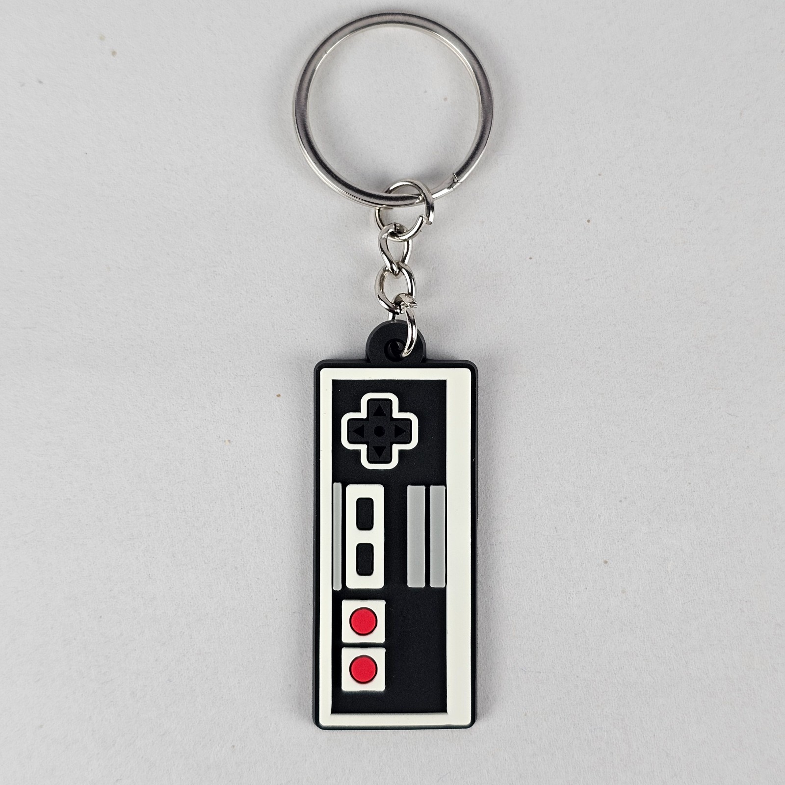Nintendo NES Controller Rubber Keychain & Metal Keyring Fun Retro Bag Clip Charm