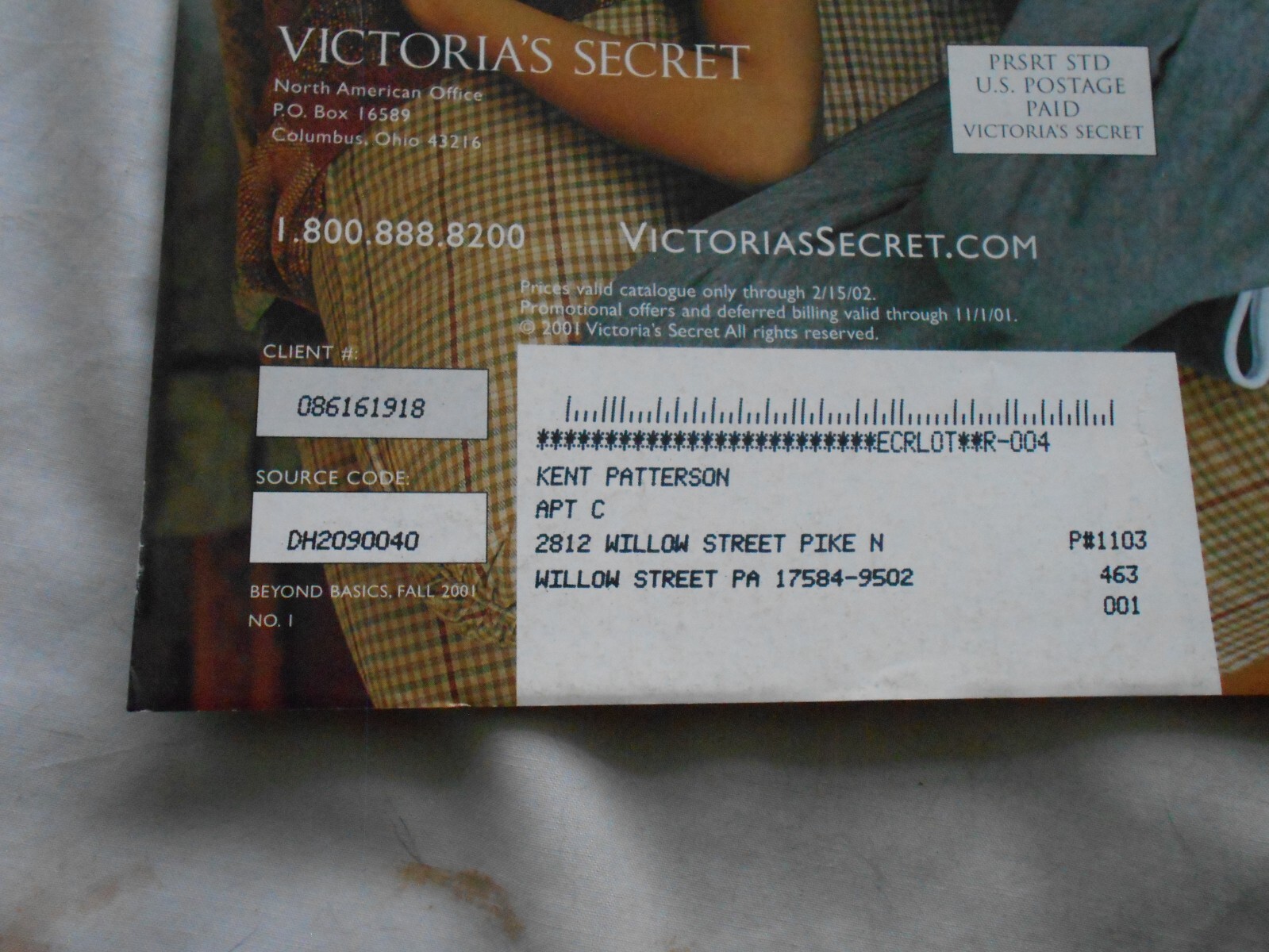 VICTORIA'S SECRET-BEYOND BASICS-FALL,2001 NO.1