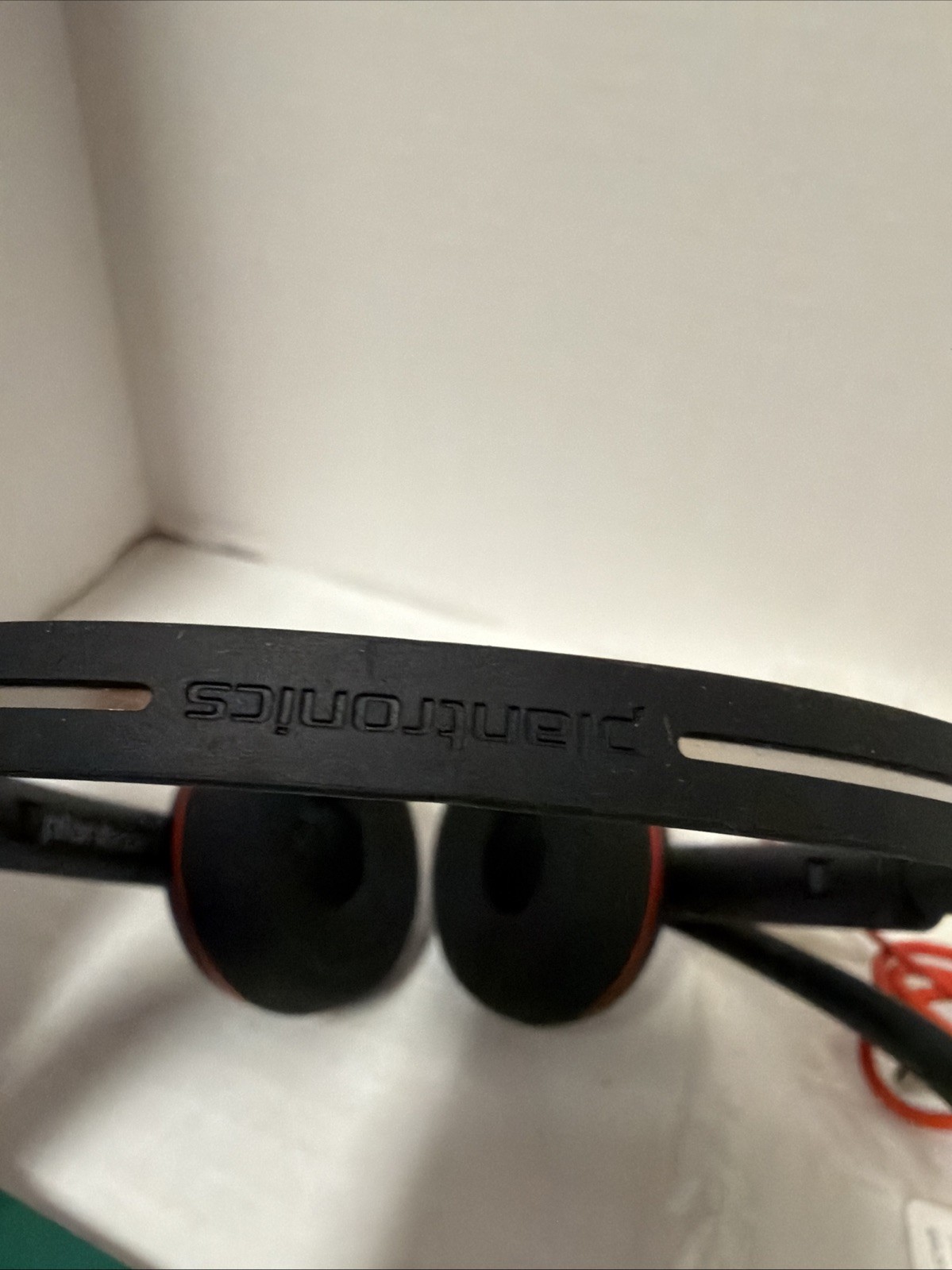 Plantronics Blackwire 3200 Series USB Headset Brand New Sealed Electronics