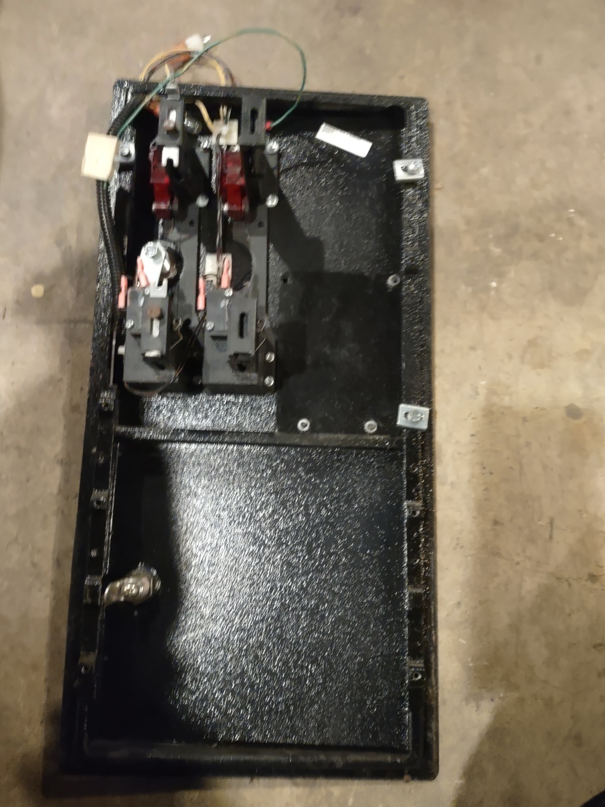 cruisin world arcade coin door unit #103