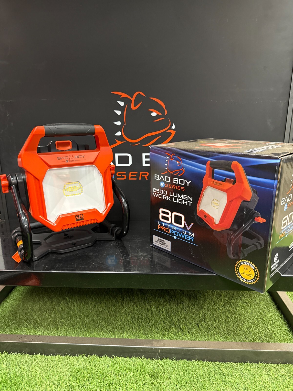 088-7663-00 Bad Boy 80V AC/DC 2,500 Lumen LED Work Light