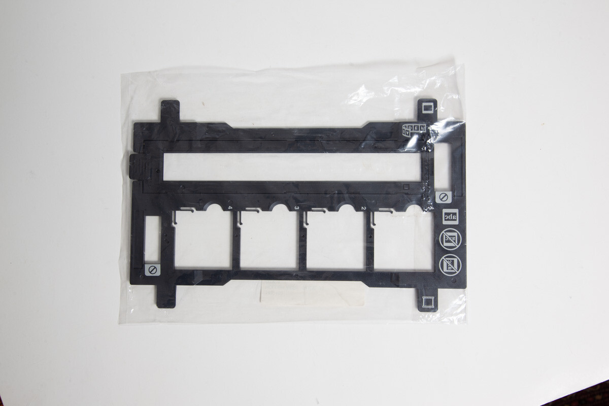 EPSON V370 NEGATIVE AND SLIDE HOLDER 35MM