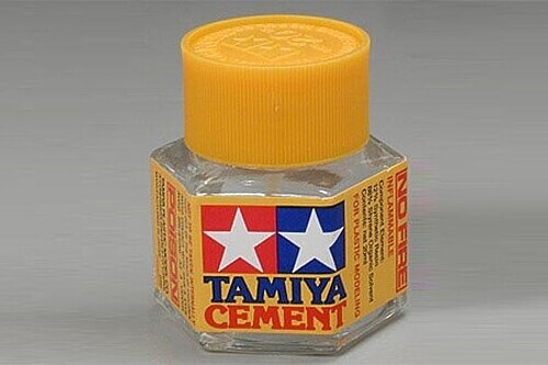 Tamiya Plastic Cement 20 ml - Plastic Model and Hobby Cement - #87012