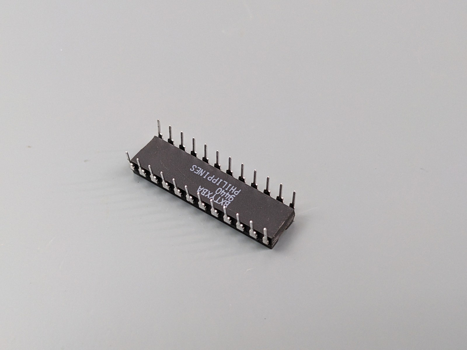 Maxim MAX514 Quad CMOS 12-BIT DAC IC, Serial Input, Mulitplying