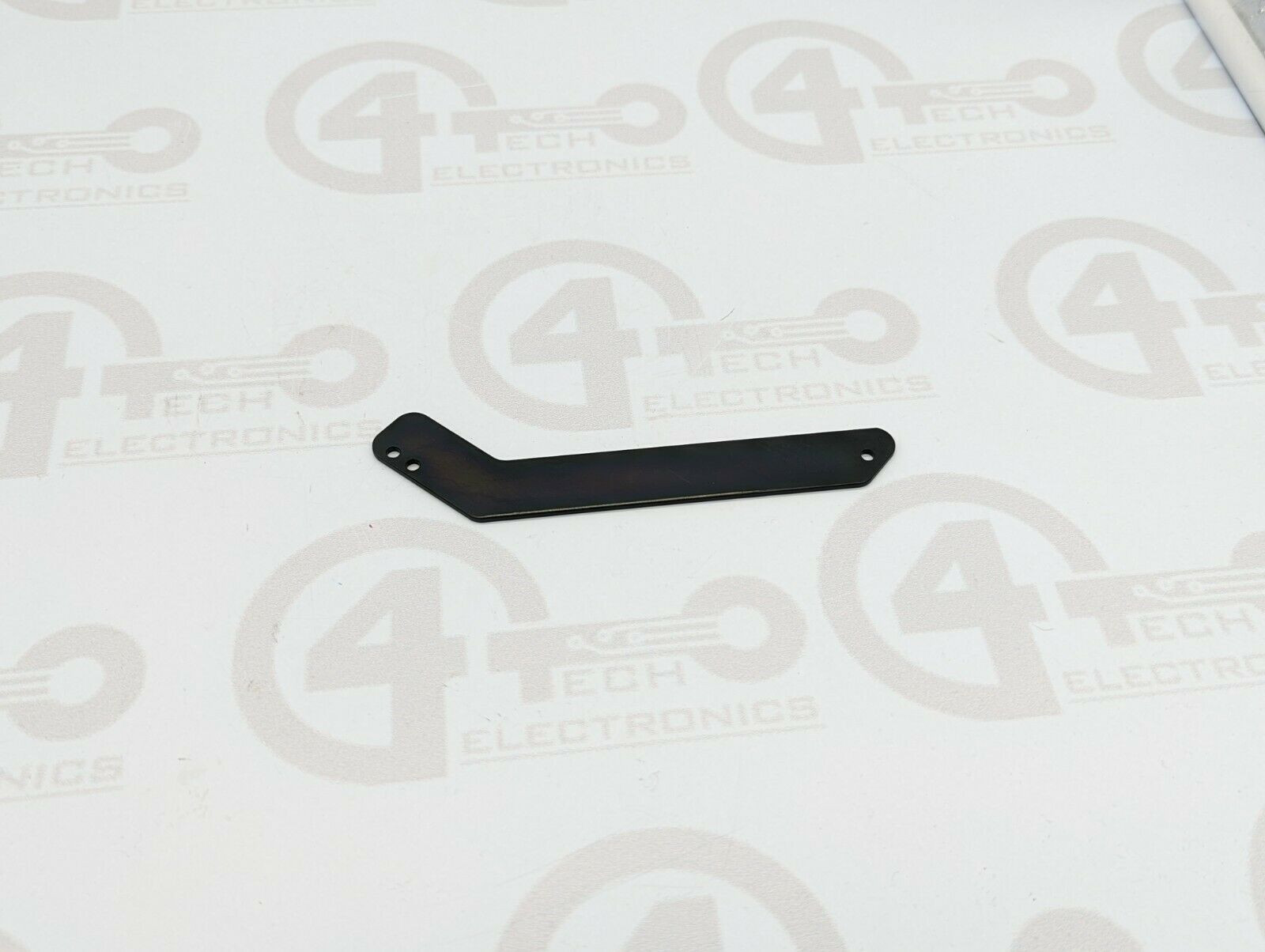 Universal Instruments Retaining Bracket 47718101