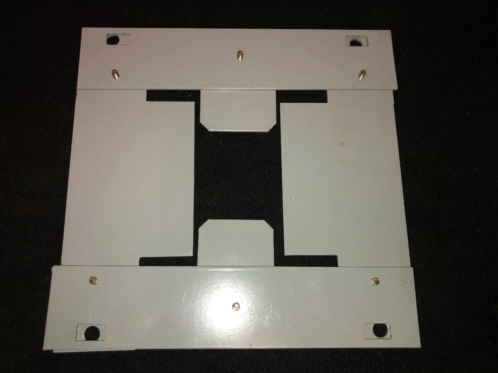 Cutler-Hammer Wall Flange 200% BUD0299G18