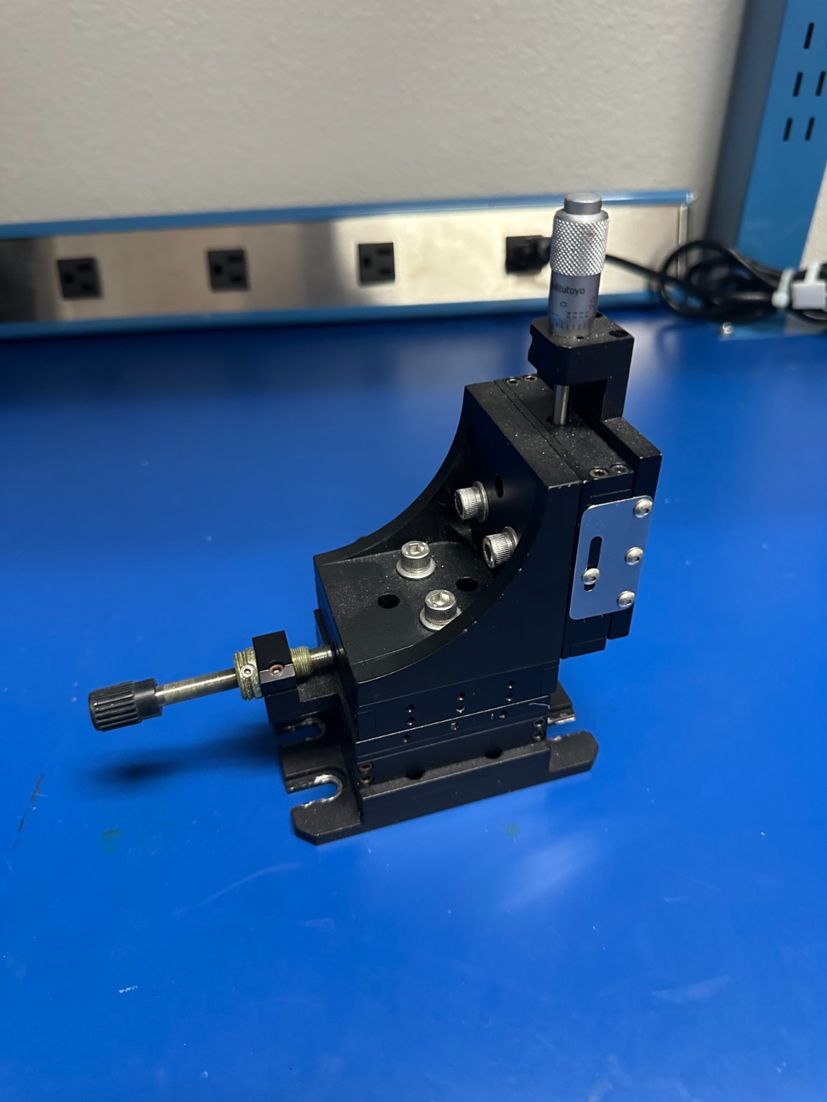Thorlabs XYZ Linear Translation Stage, 3-Axis with Micrometers, 0.5" Range