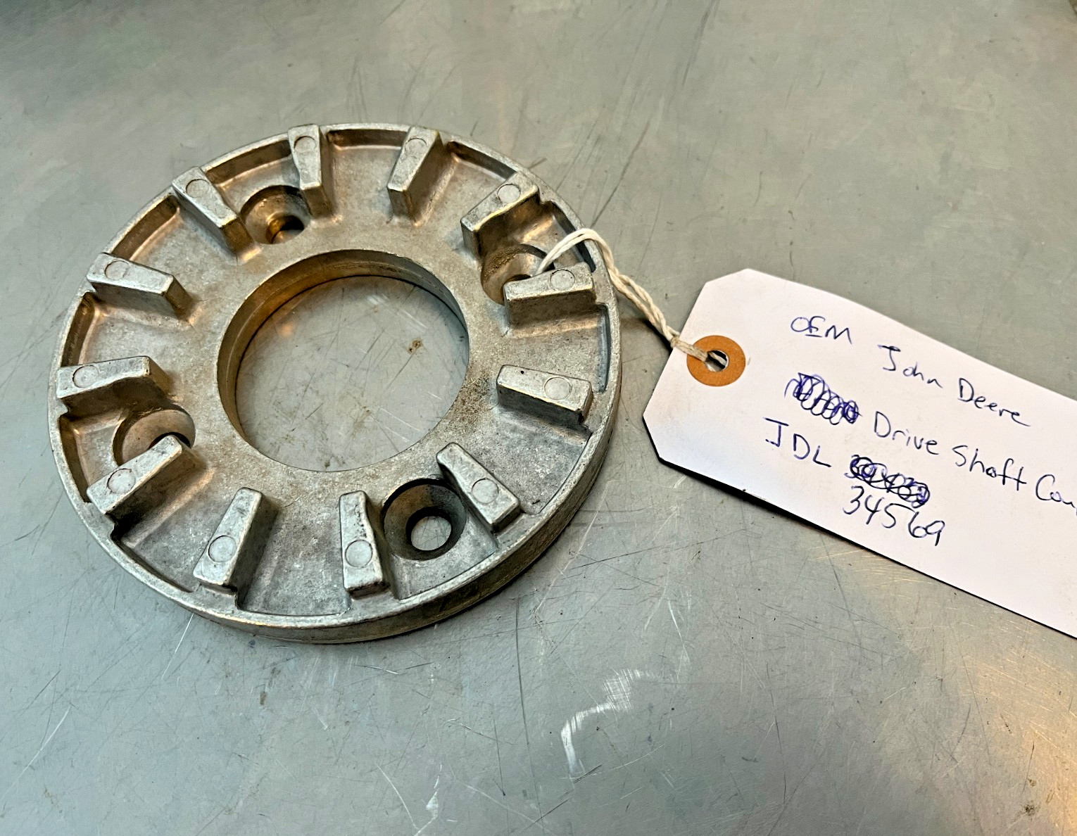 JDL34569 OEM John Deere Pump Drive COUPLER L34569