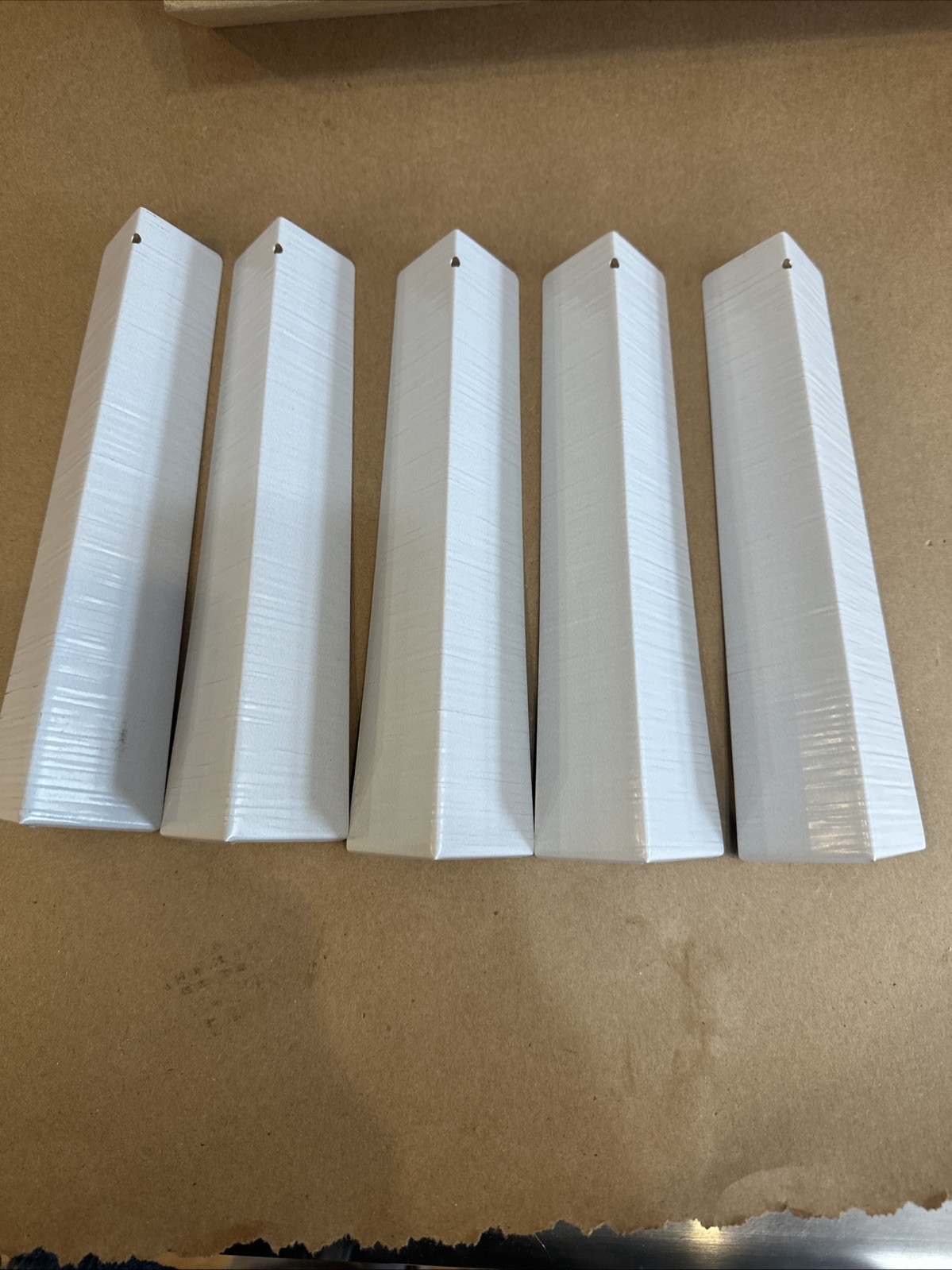 5 Pcs Aluminum Lap Siding Corners 8-1/4 Outside Corner Caps Cedar Grain