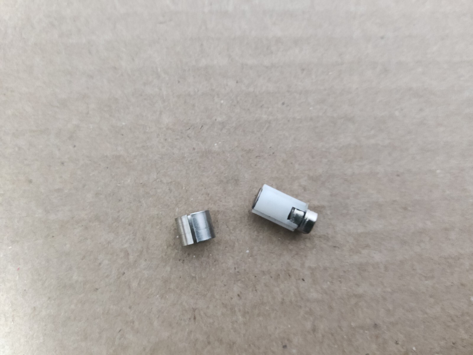 Original Nintendo DS Lite Hinge  Axis Replacement Part for DSL Lite