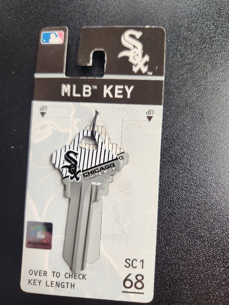SMALL MLB CHICAGO WHITE SOX SCHLAGE SC1 KEYBLANK - READ DETAILS BELOW
