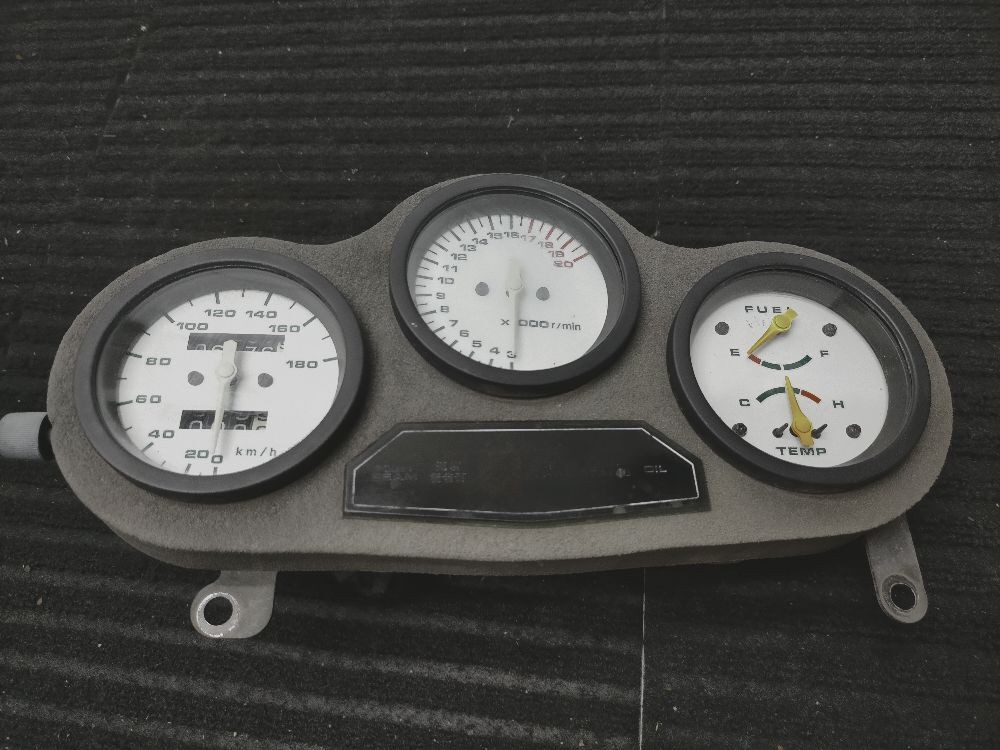 GSX-R250 GJ72A Meter 6176km Used for Parts