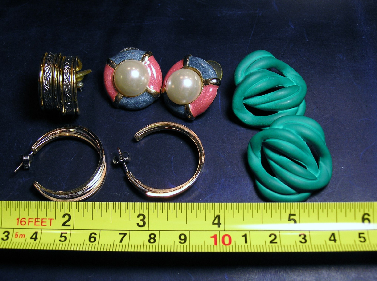 Very nice vtg 4 pr lot nice variety pierced earrings.