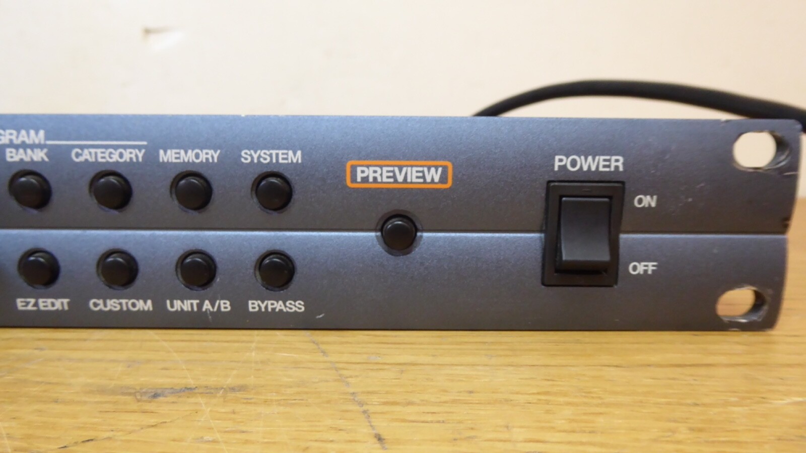 ROLAND SRV-3030 24-BIT DIGITAL REVERB EFFECTS PROCESSOR EXCELLENT WORKING CONDIT
