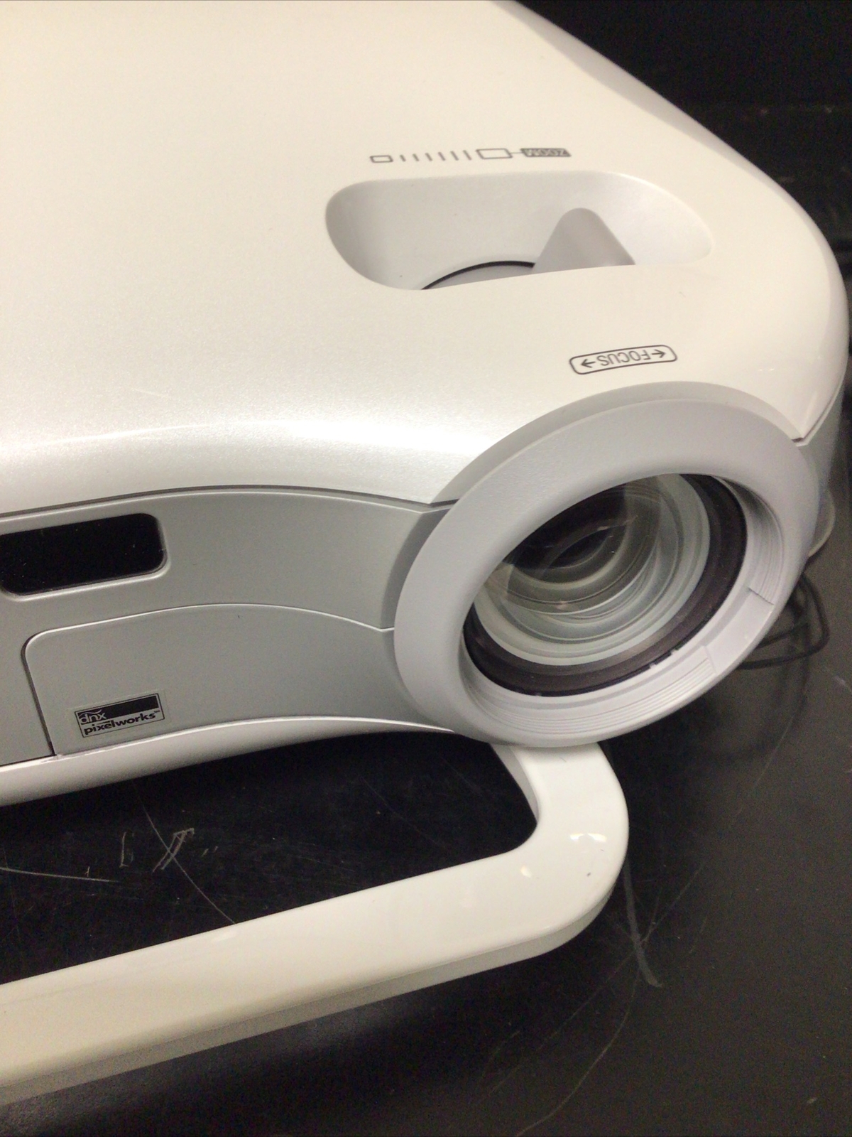 NEC Model VT470 Desktop Projector With Cords