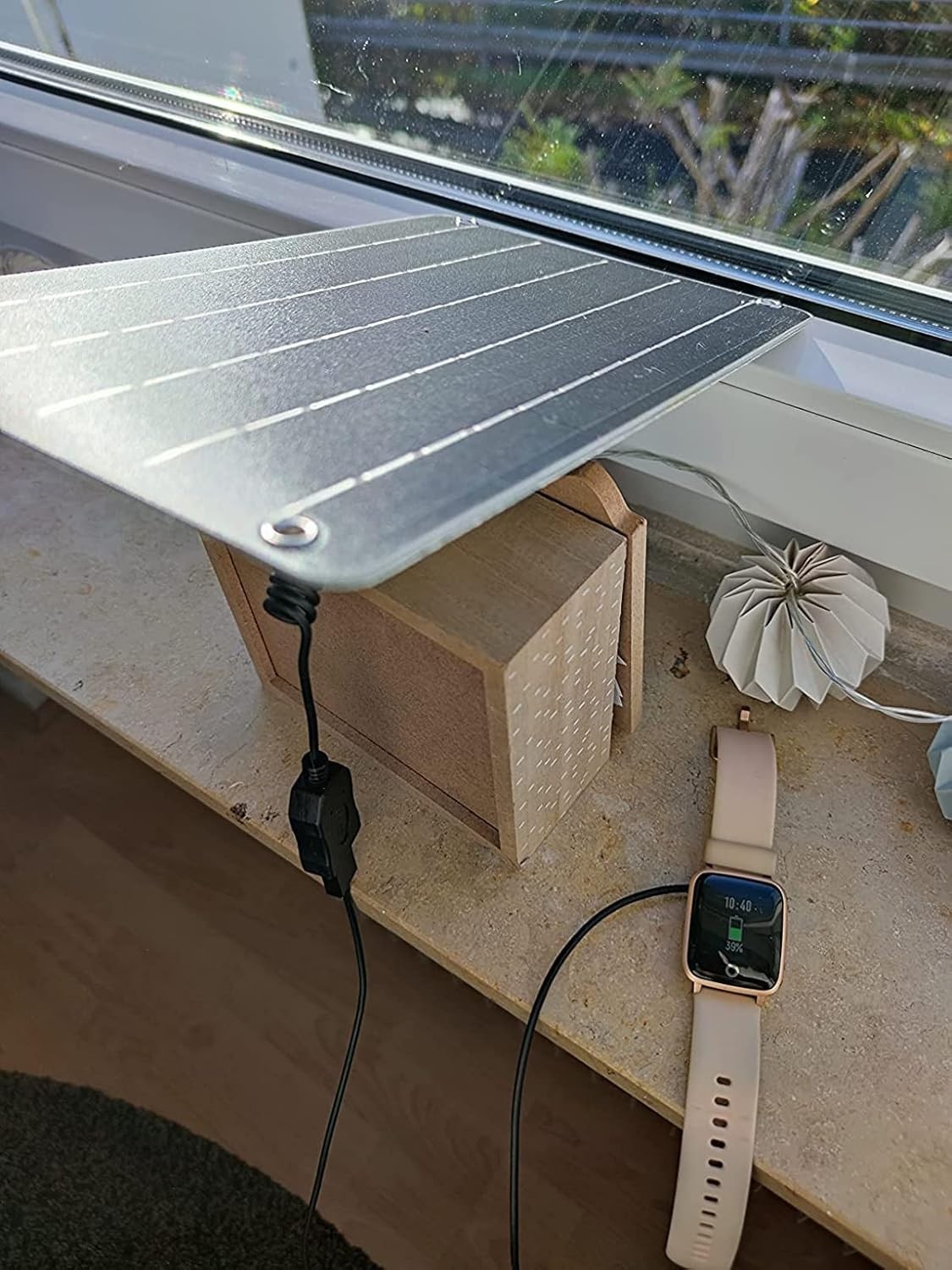 Efficient 6W Portable Solar Panel for Smartphones & Small Devices - Durable