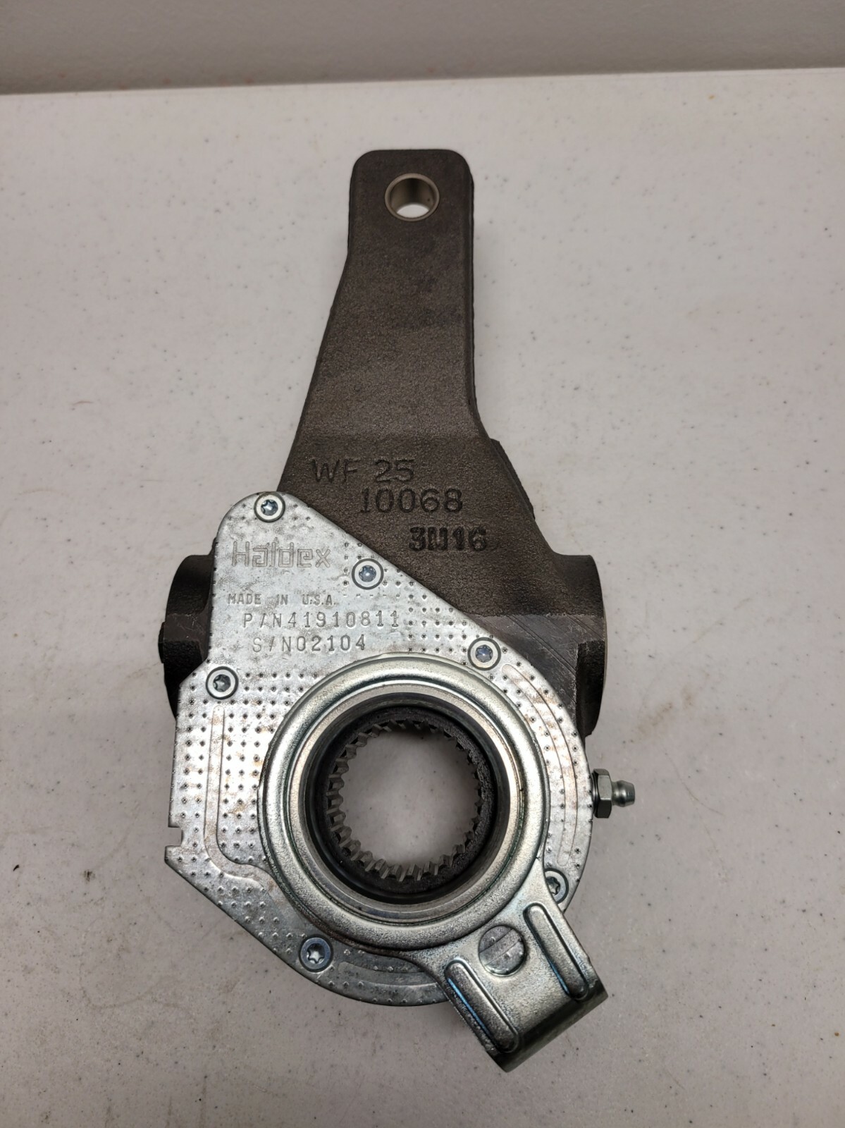 Haldex Automatic Air  Brake Slack Adjuster 41910811 SAB300-10040 NOS