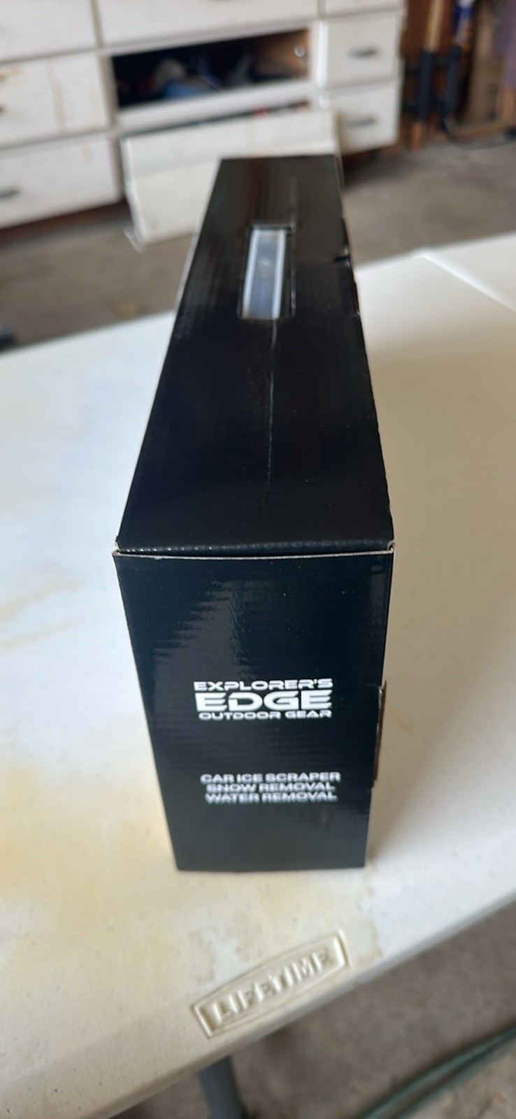 Explorer’s Edge 4-in-1 Extendable Ice Scraper & Snow Brush – New