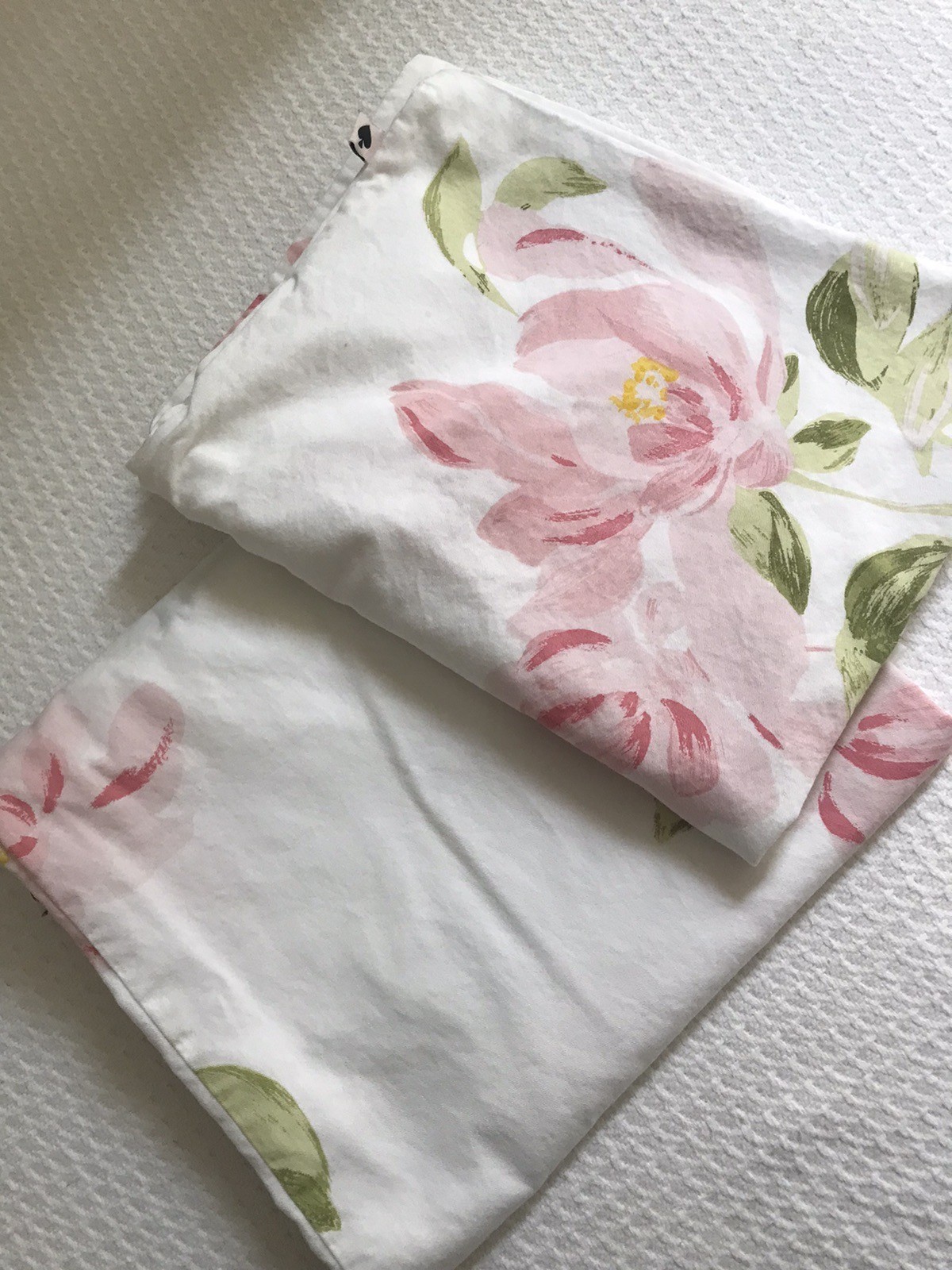 Kate Spade Pair Of Magnolia Breeze Standard Pillowcases