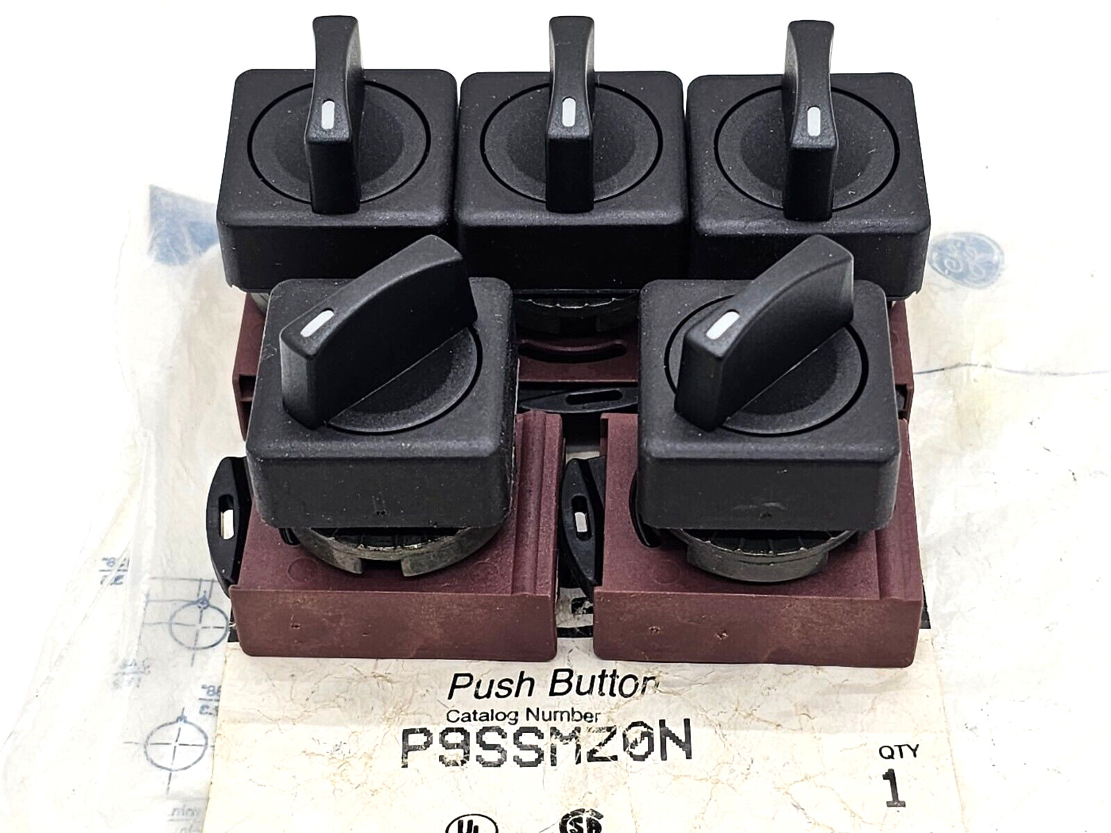 GE General Electric P9SSMZ0N 3-Position Knob Selector Switch, Black Lot of 5 NEW