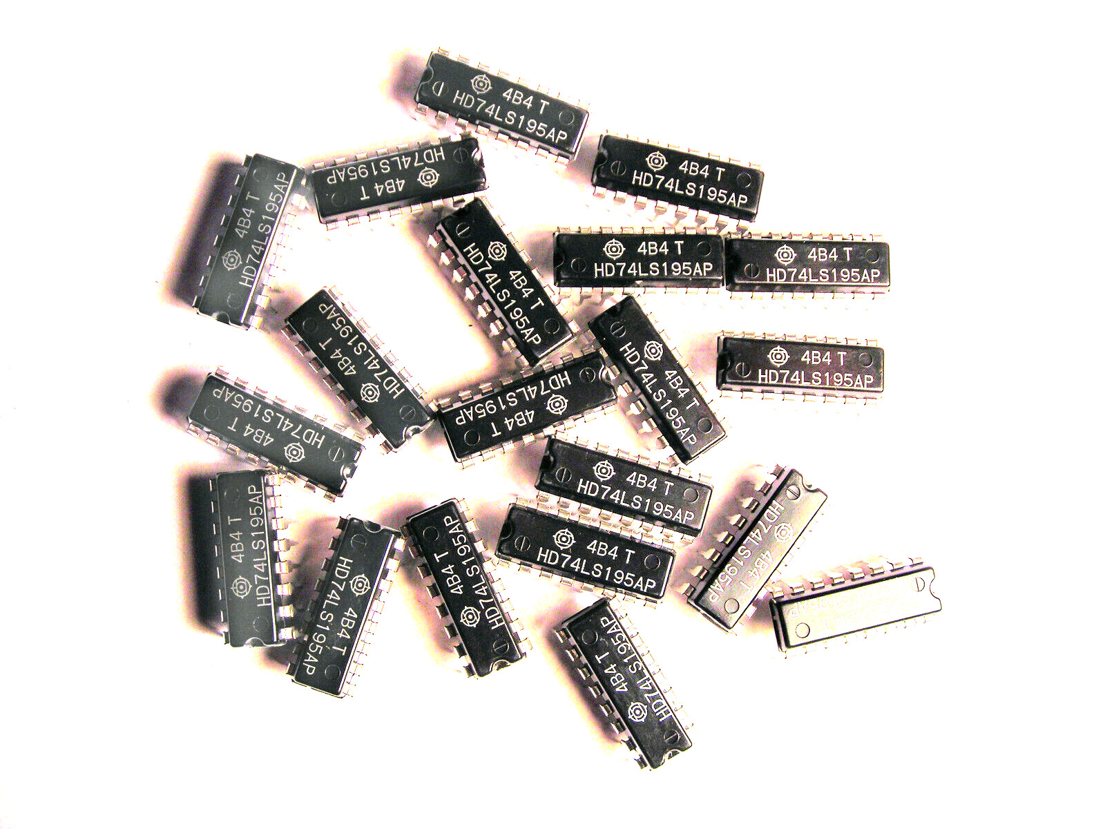 HD74LS195AP  "Original" Hitachi  16P DIP IC  1 pc