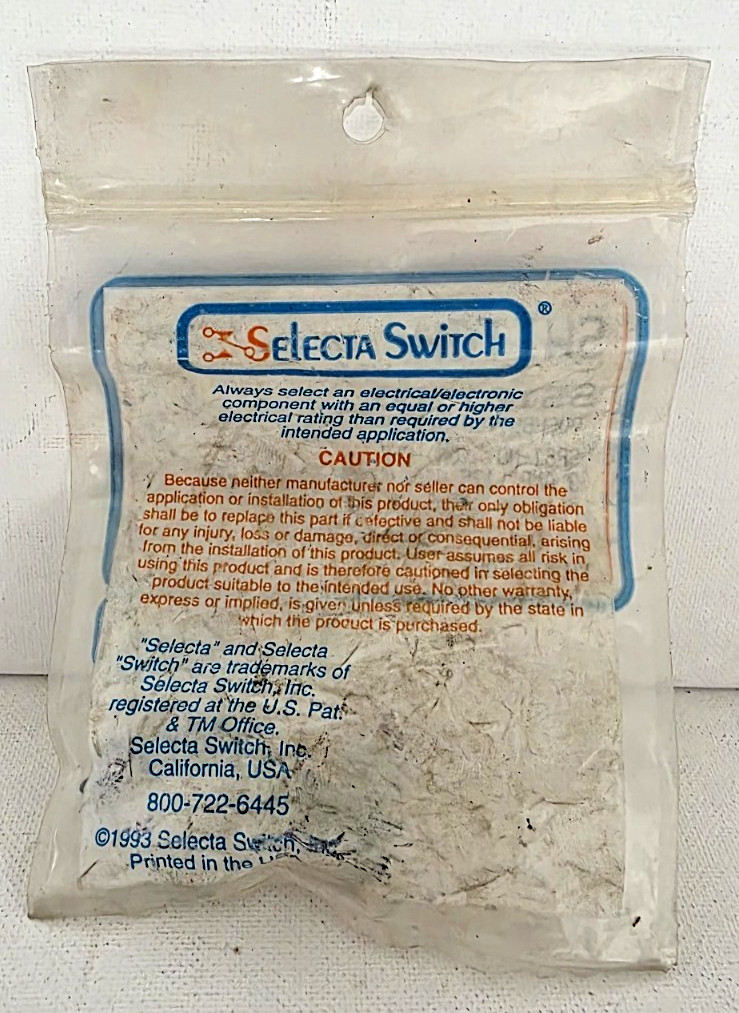 NEW - SELECTA SS101-BG - SPST-NO (ON)-OFF 3 AMP PUSHBUTTON SWITCH