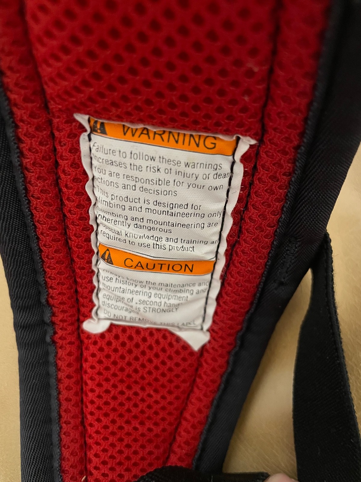 Singing Rock climbing harness (sit) in red