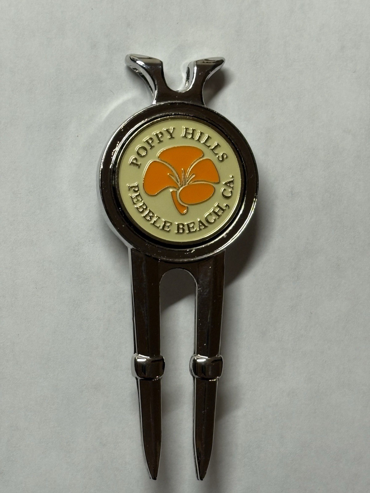 Poppy Hills Golf Course Authentic Members Divot Tool & 1" Coin Style Golf Marker
