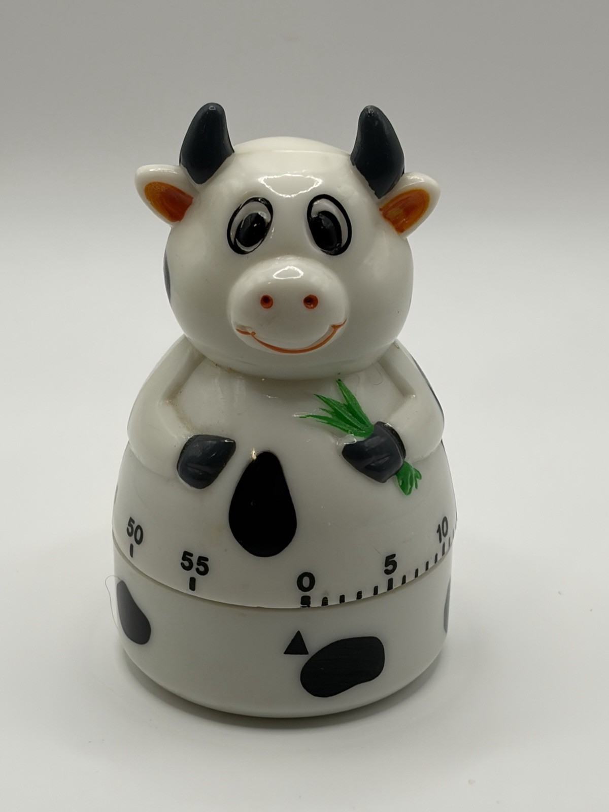 Vintage Cow Shaped Mechanical Kitchen Timer Novelty White & Black.C Description!