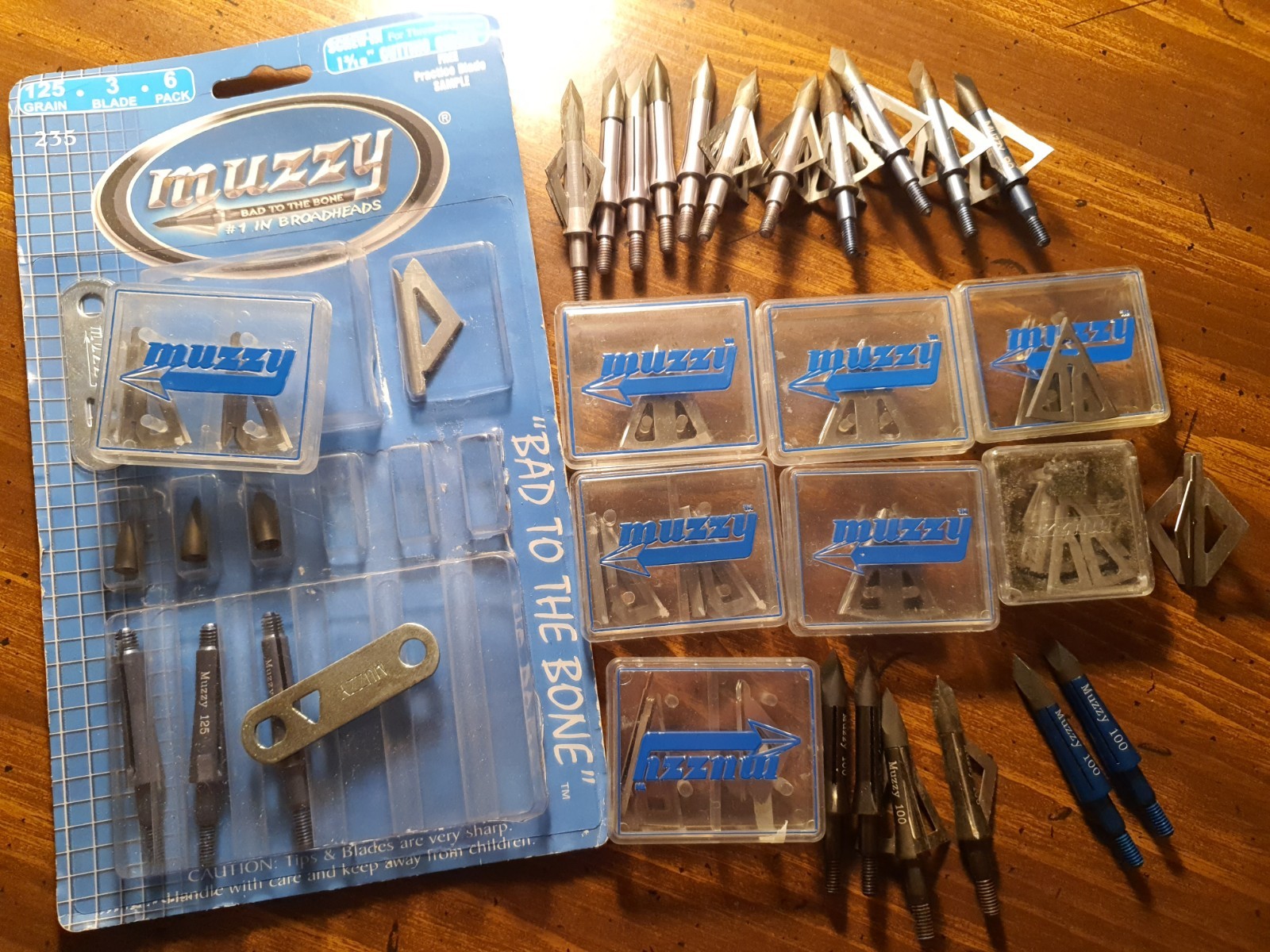 Muzzy Broadheads Archery Lot