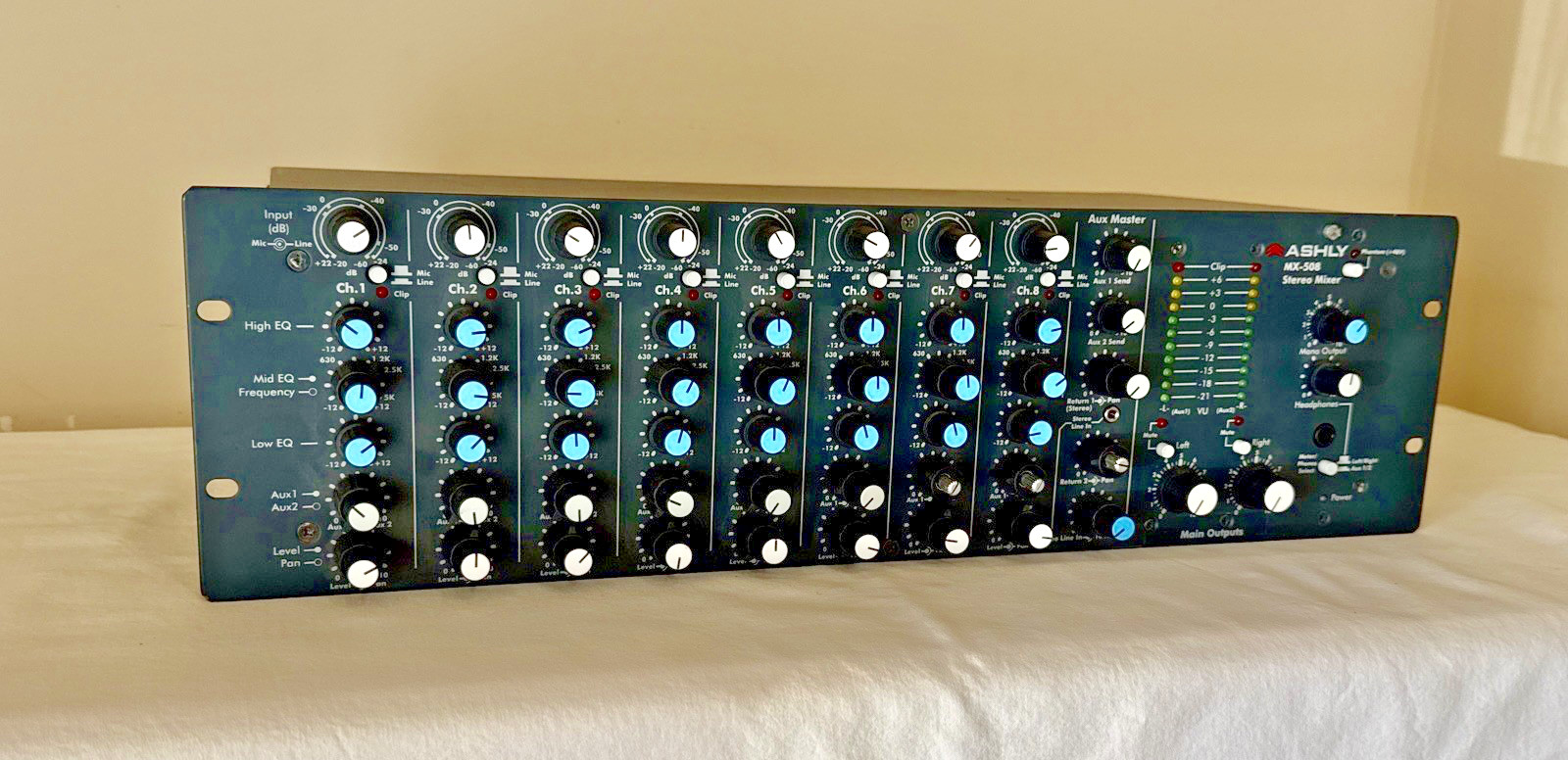 Ashly MX508 8-channel Rackmount Mixer: READ DESCRIPTION!! Needs repair