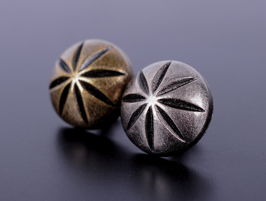 30pc HANDMADE LEATHER CRAFT FLORAL ENGRAVED SLIVER CONCHOS RIVET STUD RIVETBACK