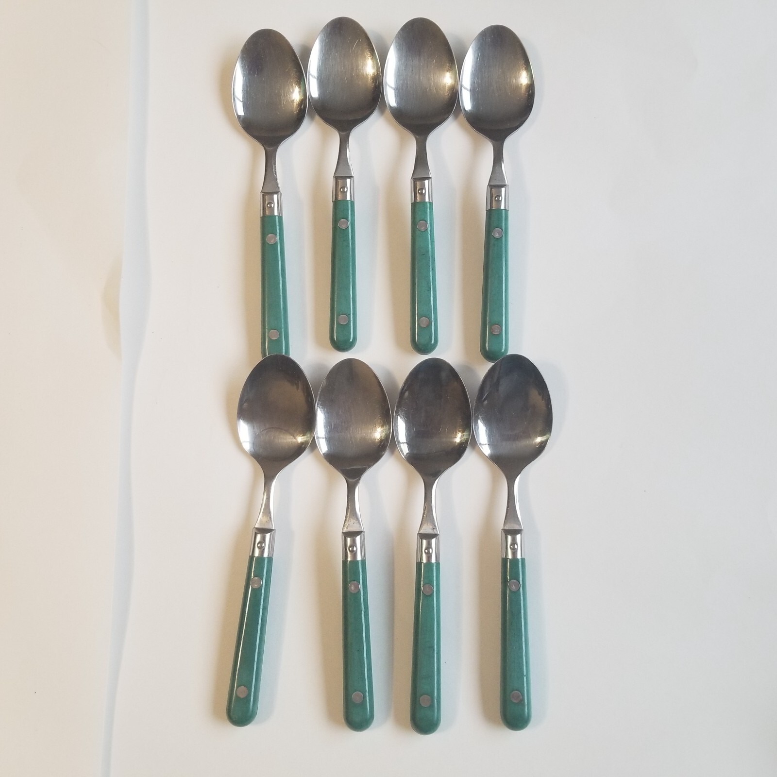 Studio Nova Adirondack 8 Piece Spoon Stainless Silverware Flatware Set Green