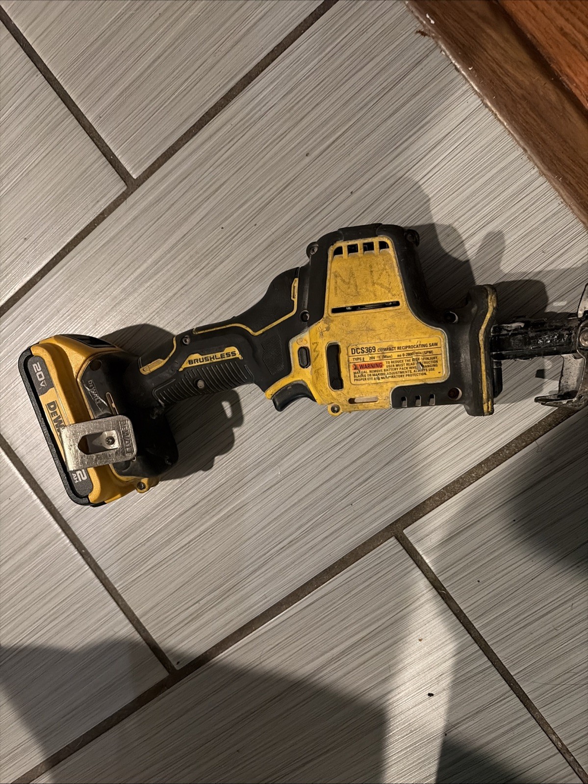 Used! DEWALT DCS369 20V MAX Brushless Compact Reciprocating Saw Tool Only