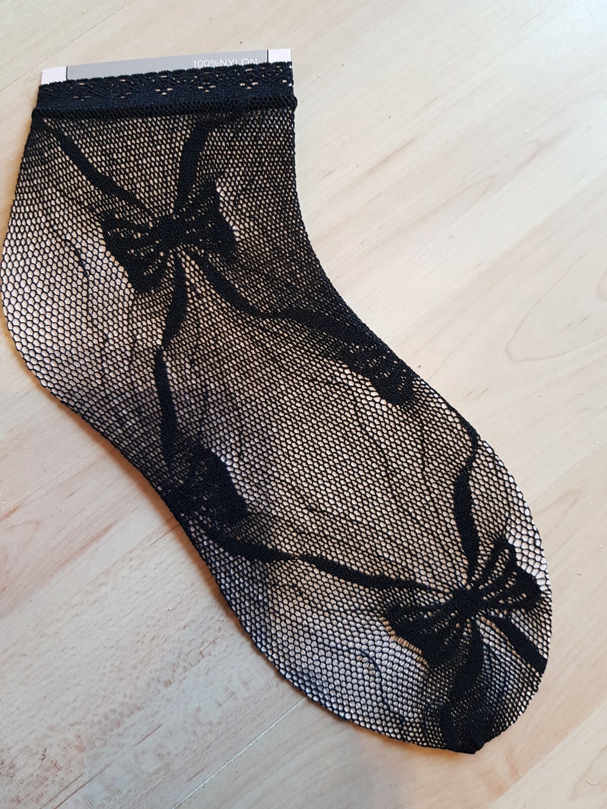 Ladies Black Bow Patterned Lace Ankle Socks one size