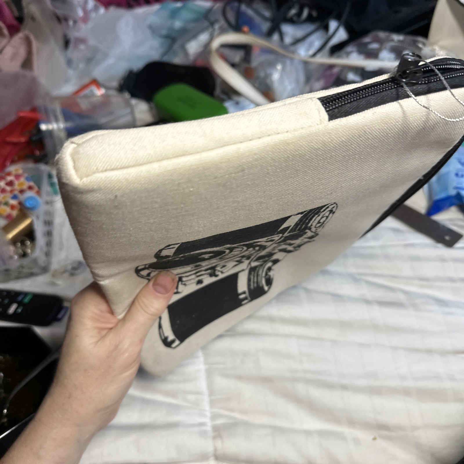 Paxette Camera Graphic Beige Zipper Closure Tech/Tablet Case