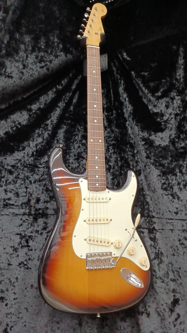 FENDER JAPAN ST62-78TX Electric Guitar