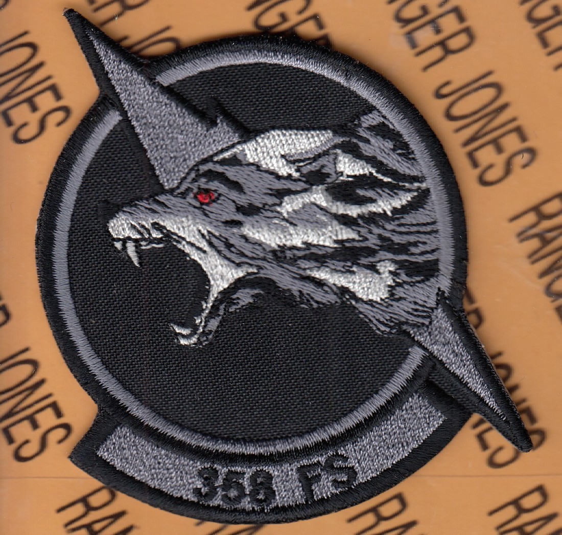 USAF Air Force 358th Fighter Squadron FS LOBOS Gray ~3.5" patch c/e