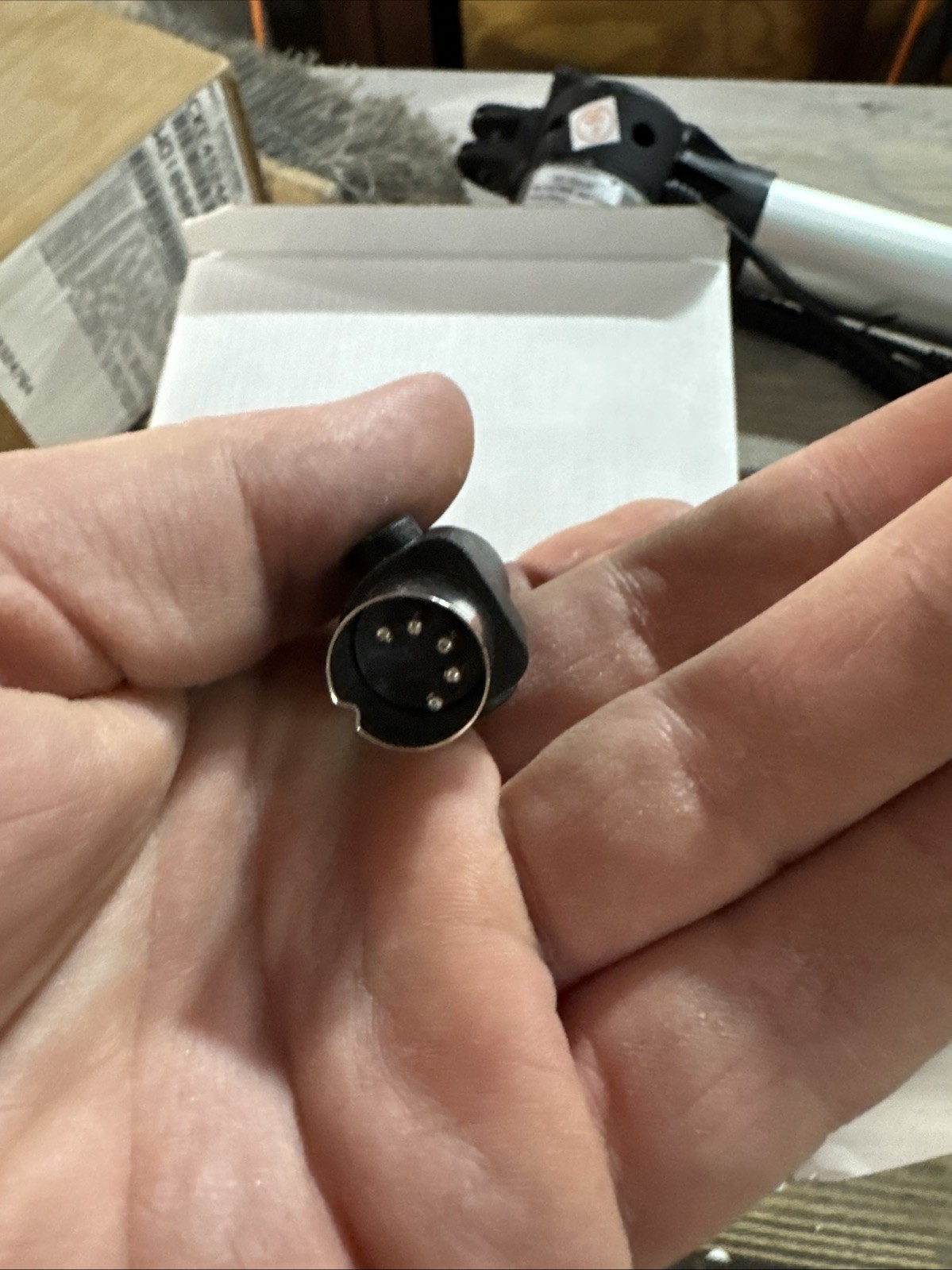Emomo E530w