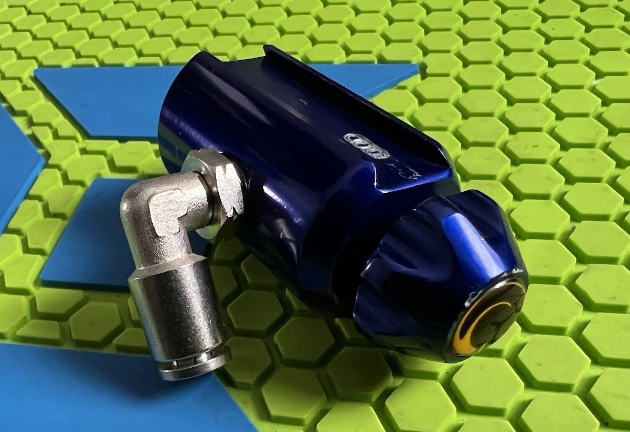 CHECK-IT PAINTBALL DOVETAIL ON/OFF ASA + MACROLINE FITTING - GLOSS BLUE