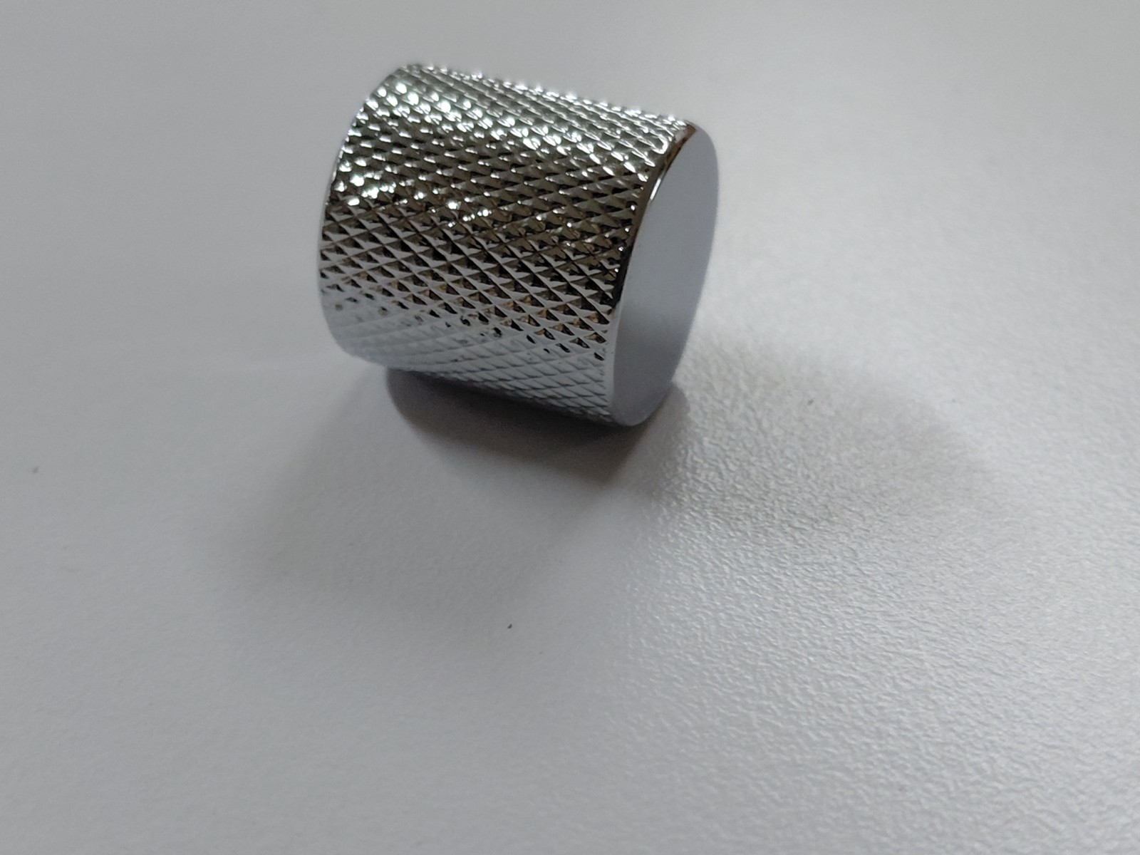 Chrome Flat Top Barrel Guitar Knobs