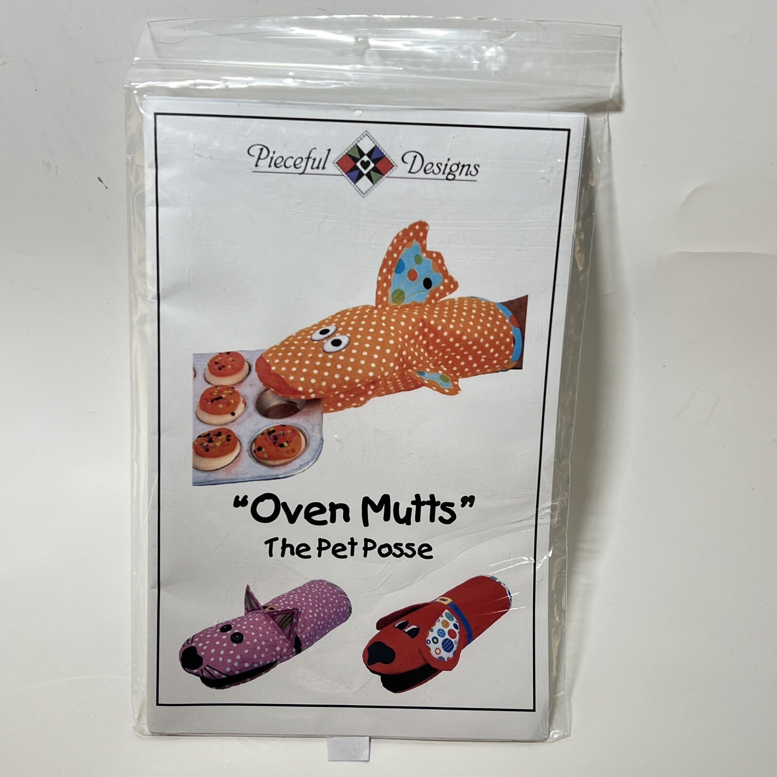 Pieceful Designs Oven Mutts The Pet Posse  Sewing Pattern Fish Dog Cat Uncut