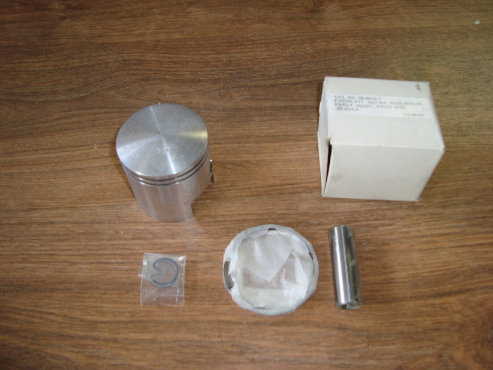 New Right Piston Kit 09-8015-02 .020 Over STD Ski Doo