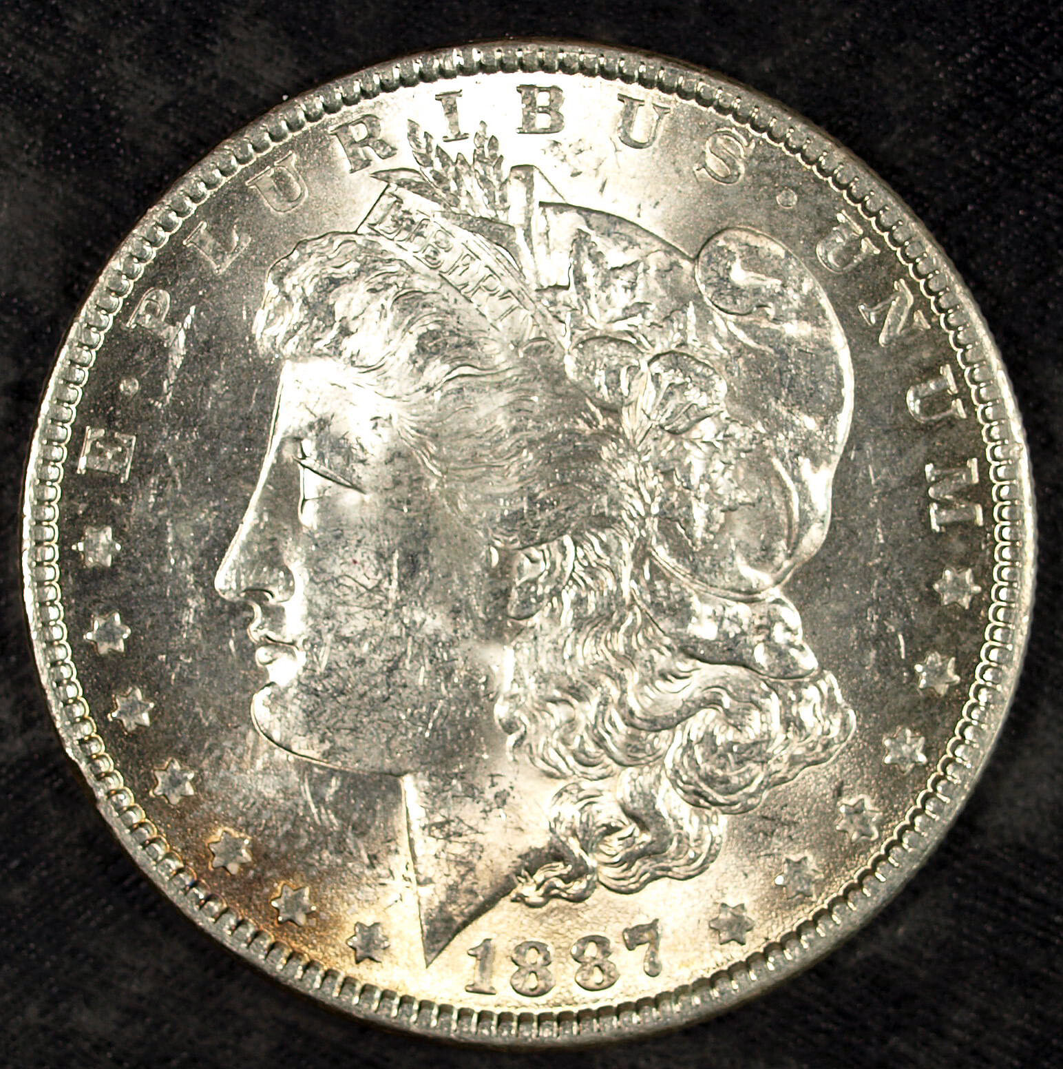 1887 P Morgan Silver Dollar ☆☆ UnCirculated ☆☆ Great Set Filler 421