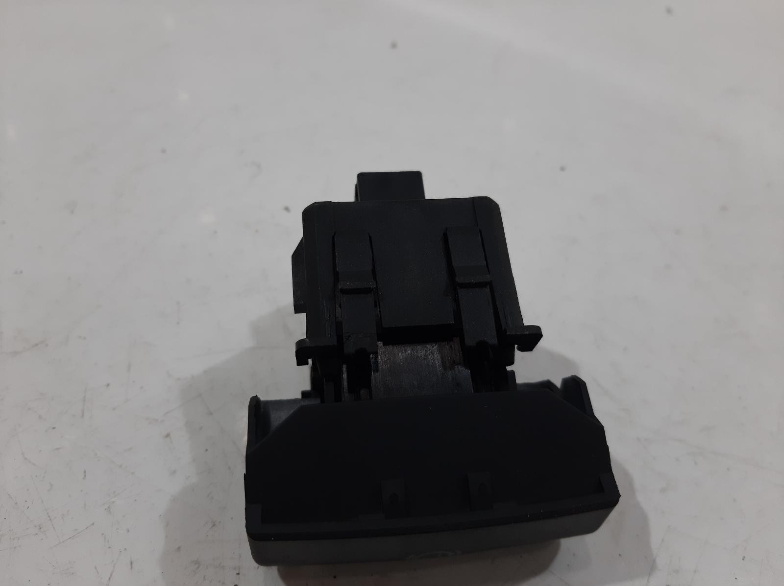 2012 PEUGEOT 3008 5 Door Hatchback Handbrake Lever/Assy 470706