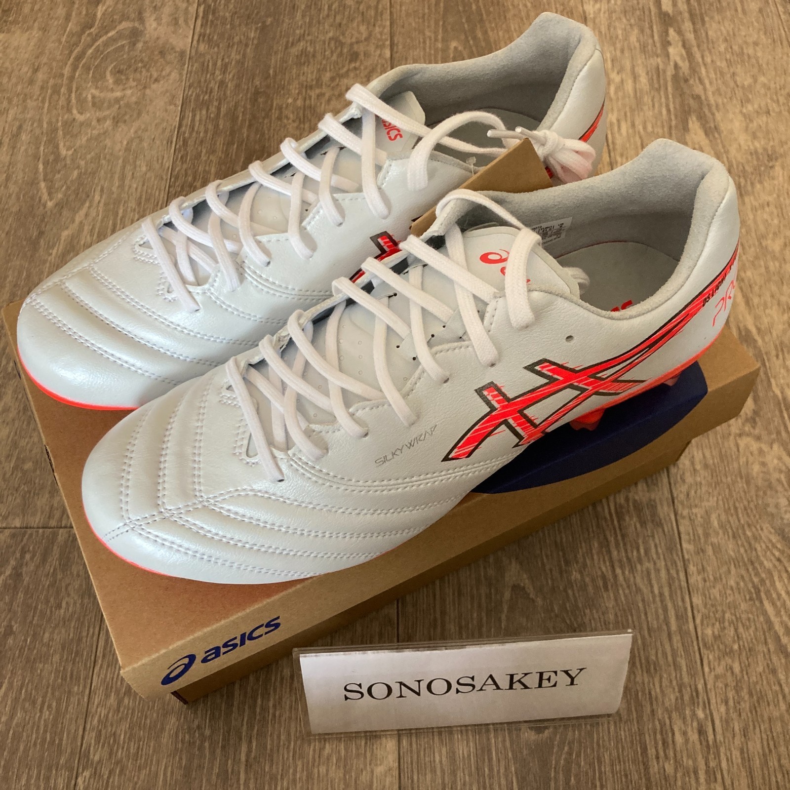 ASICS DS LIGHT X-FLY PRO 3 1101A072 103 White/Flash Red New in Box from Japan