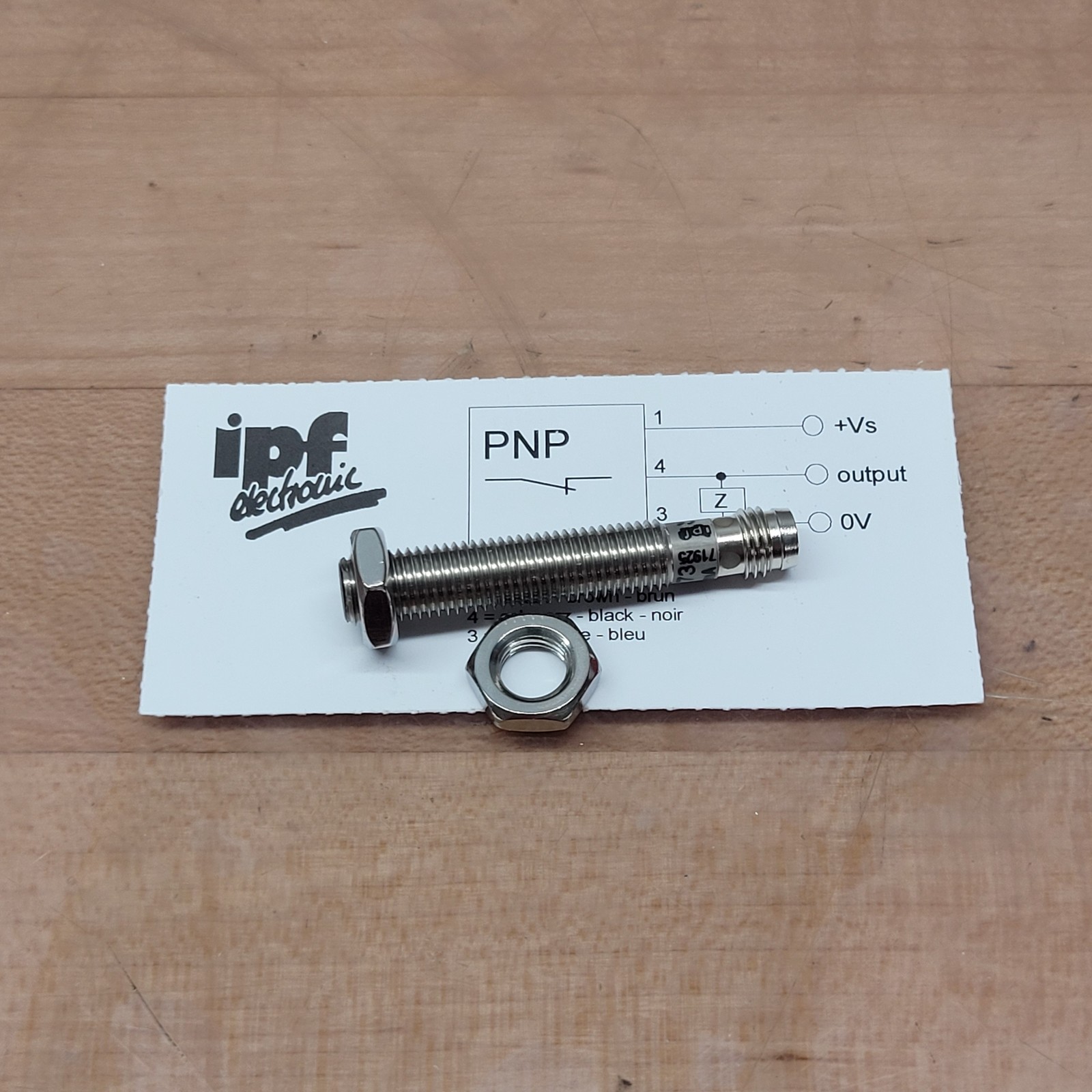 IPF Electronic IB080273 Sensor, 10-30VDC, 3 Pin M8 Connector - NEW
